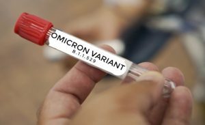 Ahli Wabah Sebut Kita Belum Perlu Vaksin Corona Khusus Omicron