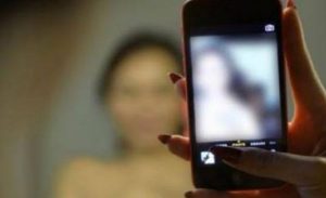 Jangan Terulang Lagi, Anggota DPR Diminta Jangan Nonton Video saat Rapat