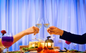 Harper MT Haryono Hadirkan Suasana Romantis dengan Penawaran “Dine In Room @ Harper”