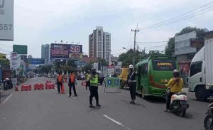 Antisipasi Mobilitas Libur Panjang, Polres Cirebon Terapkan Ganjil Genap