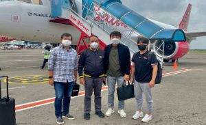 Momen Menpora Amali Satu Pesawat dengan Shin Tae-yong Usai Laga Timnas Indonesia vs Timor Leste