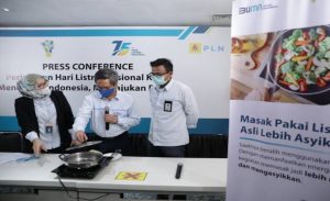 PLN Beri 8.500 Pelanggan Program Nyaman Kompor Induksi