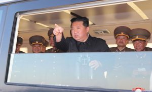 Kim Jong-un Saksikan Uji Coba Rudal Canggih