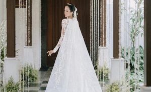 Maudy Ayunda Pakai Kebaya, Mau Menikah?