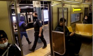 Kembali Terjadi, 1 Orang Tewas akibat Penembakan di Stasiun Kereta Bawah Tanah New York