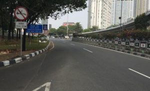 Viral, Dua Pria Ribut Gegara Nyalip di GT Tomang