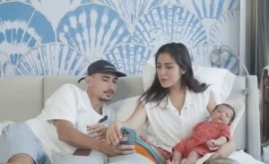 Akhirnya, Jessica Iskandar dan Vincent Verhaag Pamer Wajah dan Nama Anak