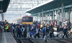 Stasiun Matraman Uji Coba Penumpang KRL