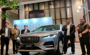 Mobil Listrik Jaguar Siap Berlaga di Ajang Balap Formula E Jakarta