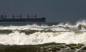 BMKG: Waspada Gelombang Setinggi 6 Meter Terjang Perairan Indonesia