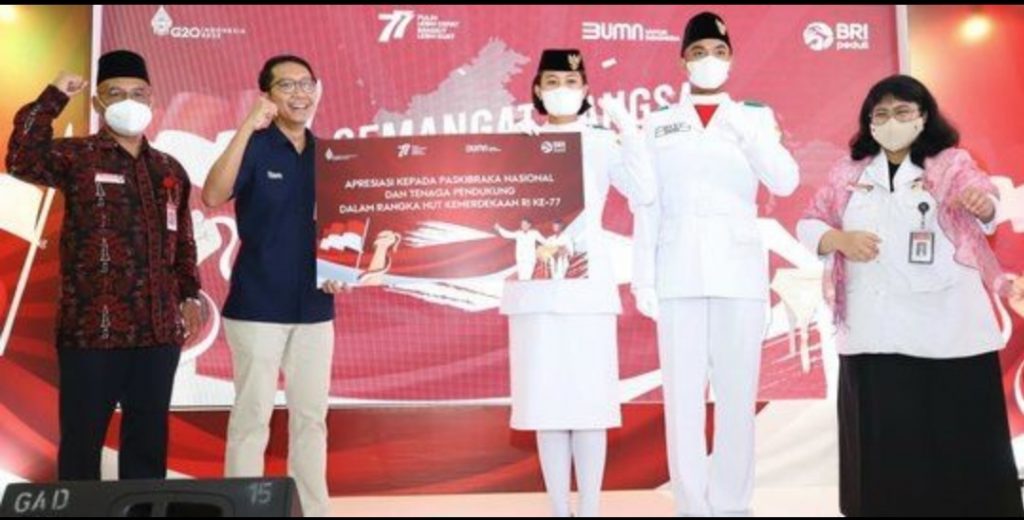 BRI Salurkan Dana Pendidikan untuk 68 Paskibraka dan 1.800 Anak Pelaku Usaha Mikro