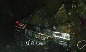 4 Orang Tewas akibat Mobil Terperosok ke Jurang