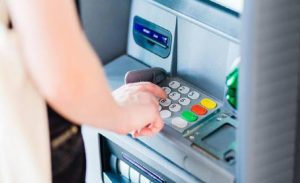 Tak Ada Bank Konvensional, Turis Asing di Aceh Sulit Tarik Uang ke ATM