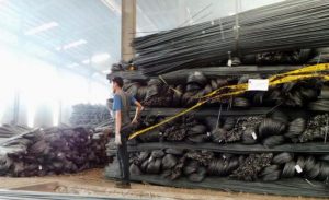 Kemendag Sita 2.128 Ton Baja Impor China