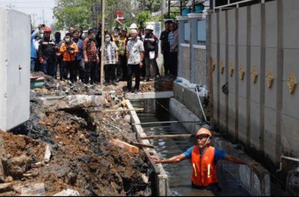 Antisipasi Banjir Rob, Pemprov Jateng Bangun Tanggul di Pekalongan