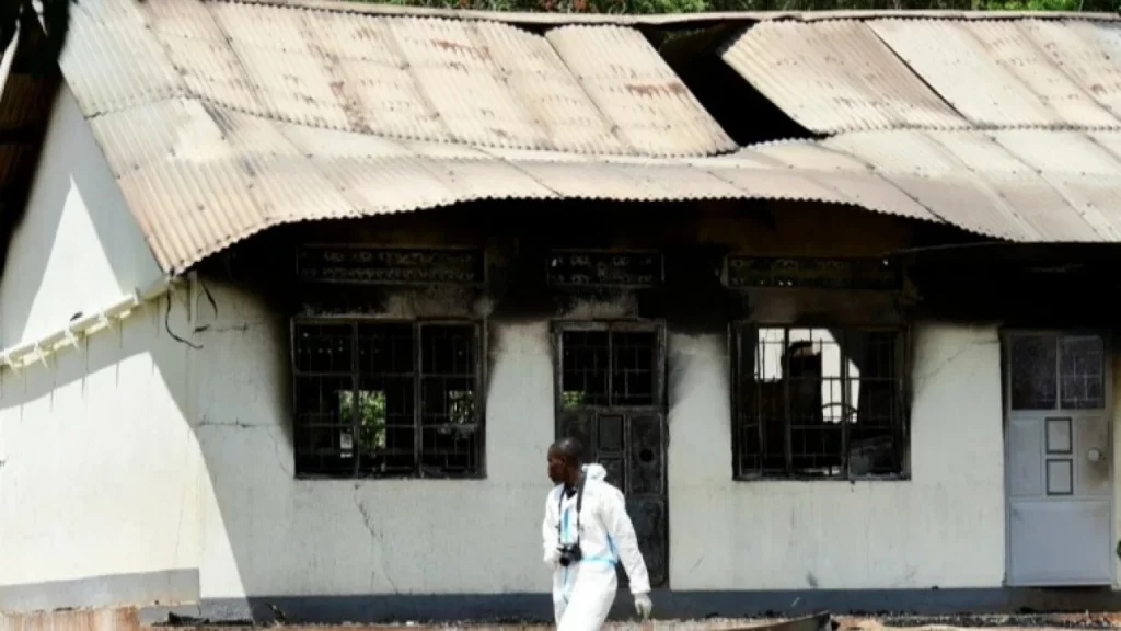 Asrama Tunanetra di Uganda Kebakaran