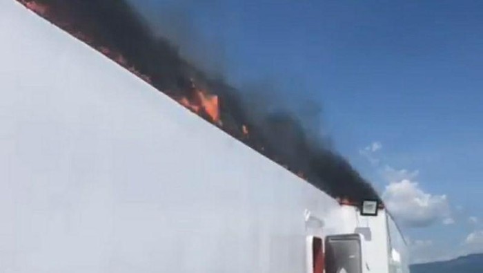 Kebakaran Kapal Penumpang Cantika 77 Bertambah jadi 3 Orang Meninggal