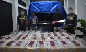 Bea Cukai Ringkus Ratusan Ribu Batang Rokok Ilegal di Dua Wilayah Ini