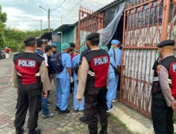 Polisi Temukan Belatung di Rumah Satu Keluarga di Kalideres