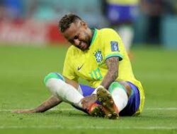Neymar Dipastikan Absen saat Lawan Swiss