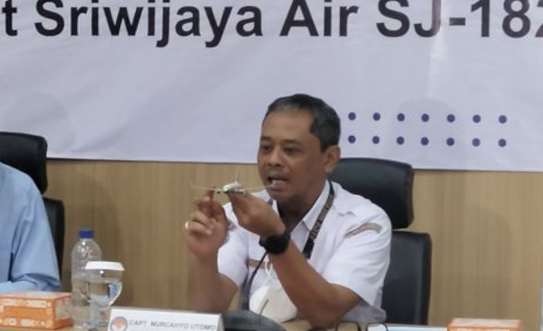 KNKT: Penyebab Sriwijaya Air SJ 182 Jatuh Karena Sistem Otomatis Kemudi Tak Berfungsi