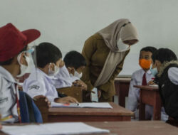 Pelajar Indonesia Darurat Moral dan Etika di Hari Guru Nasional