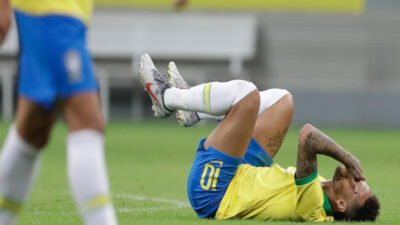 Neymar dan Danilo Dipastikan Absen Lawan Swiss