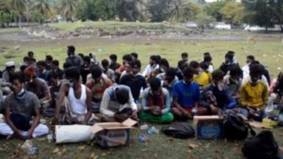 Sebulan di Laut, 57 Pengungsi Rohingya Mendarat di Pantai Ladong Aceh Besar