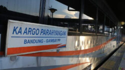 Kereta Legend Argo Parahyangan Tidak Jadi Pensiun