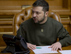 Diam-diam AS Ingin Lengserkan Zelenskyy