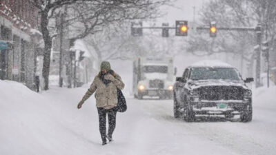 Dampak Badai Musim Dingin, Kanada Batalkan Ratusan Penerbangan dan Tutup Sekolah