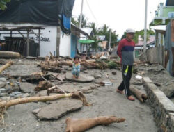 Diterjang Ombak Besar dan Banjir Rob, Ratusan Rumah di Donggala Rusak Parah