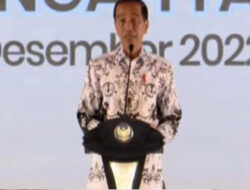Puncak Hari Guru 2022, Jokowi Minta para Guru Bangun Karakter Kebangsaan pada Anak Didik