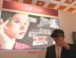 Sharp Hubungkan VR dan Smartphone, Gabungkan Dunia Nyata dan Virtual