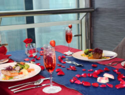 Rayakan Hari Valentine Penuh Cinta di ASTON Kartika Grogol
