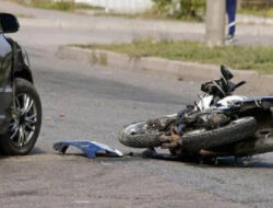 Kecelakaan Menimpa Mobil Pengangkut BBM di Jalan Trans Sulawesi