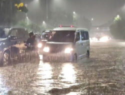 10 Ruas Jalan dan 4 RT di Jakarta Terendam Banjir
