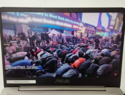 Time Square New York Kembali Gelar Salat Tarawih