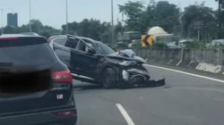 Kecelakaan Libatkan Mobil BMW dan Truk di Tol BSD Arah Jakarta