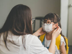 China Cabut Pemakaian Masker di Kampus dan Sekolah