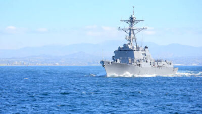China Usir Kapal Perang AS Dari Laut China Selatan