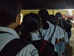Dilema Masuk Sekolah Jam 5 Pagi di NTT