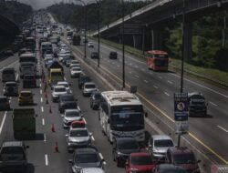 Tarif Pajak Bahan Bakar Kendaraan Bermotor di Jakarta Naik Jadi 10%, Warga Protes