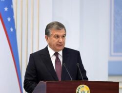 Presiden Uzbekistan Menang Dalam Referendum Masa Jabatan