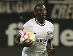MU Sebaiknya Rekrut Kolo Muani