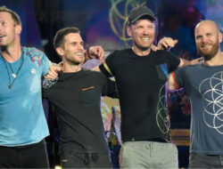 Jangan Paksakan Diri Beli Tiket Coldplay Pinjam Dari Pinjol
