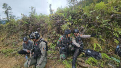 TNI-Polri Tembak Mati Anggota KKB di Mimika, Papua