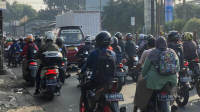 Jalan Raya Kramat Jati, Jaktim Padat Merayap