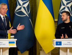 Perang Pendapat di NATO: Upaya Penyelamatan Ukraina Memunculkan Perbedaan yang Signifikan