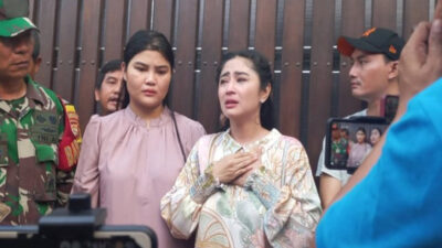 Perseteruan Dewi Perssik Vs Ketua RT di Cilandak, Polisi Sampai Turun Tangan